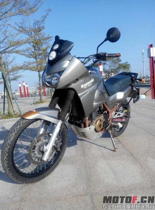 出售05年川崎拉力车kle500和05年tr250