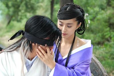  /p> p>铁心兰使小鱼儿这名精灵顽童成长为少年英侠,也使花无缺这位