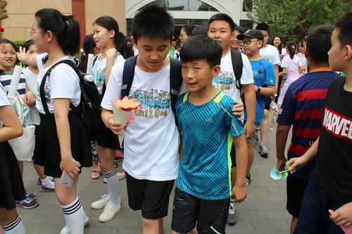 立志追梦——星河实验小学2018届毕业典礼