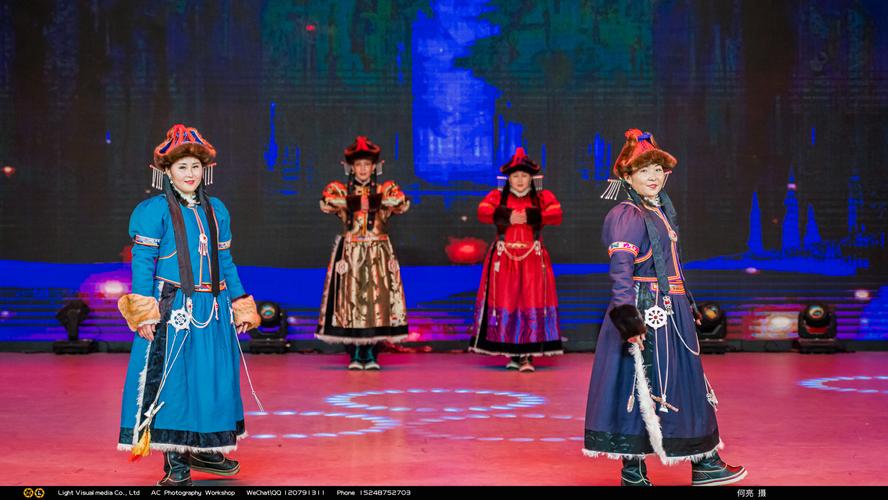 呼伦贝尔鄂温克族服装服饰大赛2020(1)