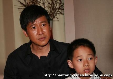 张国强二婚漂亮娇妻私照首曝光 长相酷似张曼玉