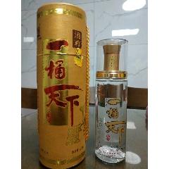 2004年一桶天下酒尊,52度,250ml,浓香型.