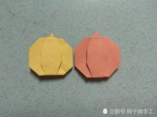 儿童手工折纸:南瓜怎么折?折法简单,只需要六步,来试试吧!