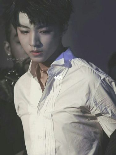 王俊凯2021年新照片_王俊凯_tfboys_tfboys_娱乐_明星