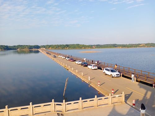 写美篇 吴城原名吴山,始建于三国时期的吴国,位于永修县东北部赣江