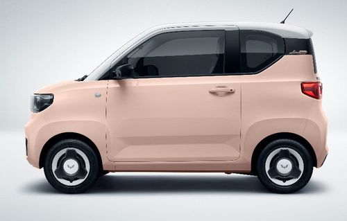 在2020年9月宏光mini ev单月销量超越了特斯拉model 3,荣登当月新能源