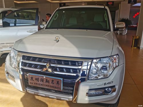 2020款三菱帕杰罗v9330经典硬派越野云南昆明展厅全款现车