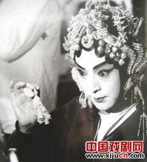 沈铁梅的父亲沈福存"梨园翘楚","重庆张君秋"