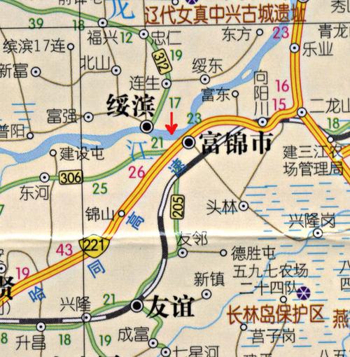 地图上至今还是画的富锦与绥滨隔江相望,而实际上2011年9月28日大桥