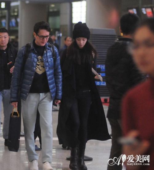 回顾冯绍峰倪妮甜蜜造型