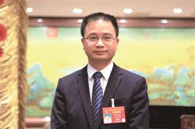 李金波
