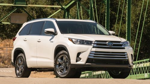 丰田汉兰达汽车高清电脑壁纸