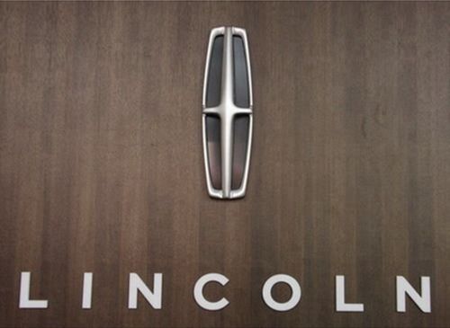 群里一老哥非说林肯车标是口棺材
