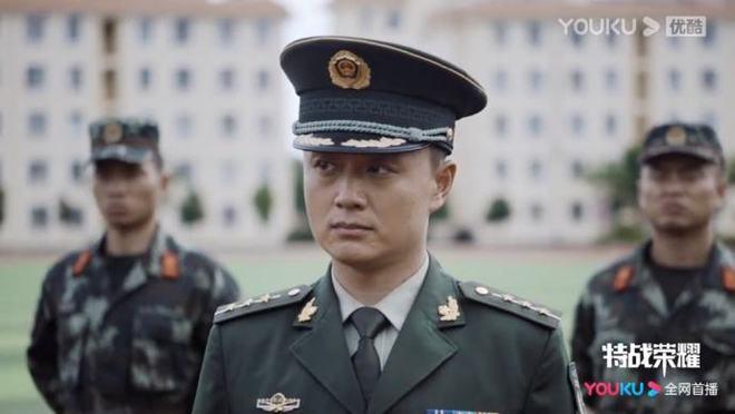 燕破岳和萧云杰两个人,在进入特种部队之前,只摸过一次枪,打了10发