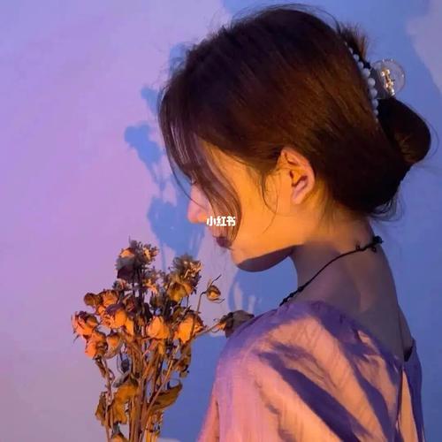 绝绝子气质女生头像77朋友圈背景图套图|93_朋友圈_女生头像_文案