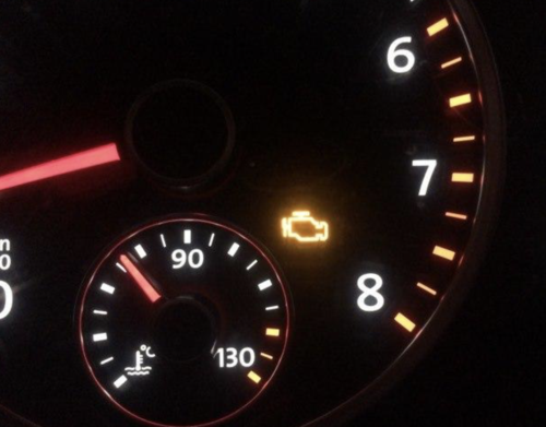 点火发动机故障灯亮车身抖动怎么回事