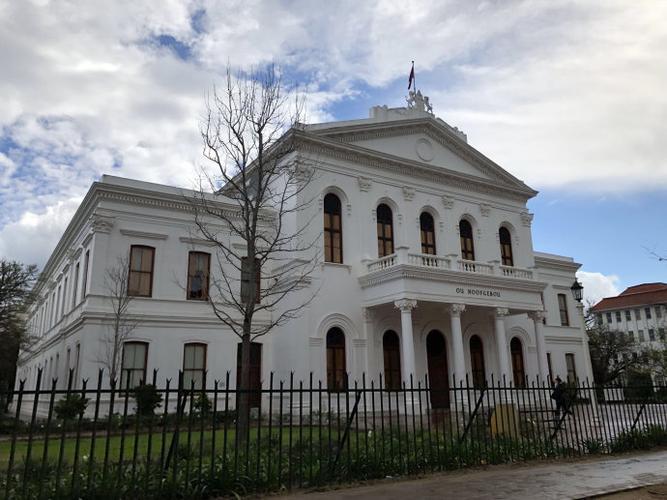 斯泰伦博斯大学