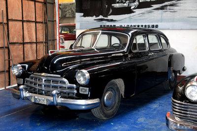 俄国人的"红旗车" 苏联高级轿车回顾