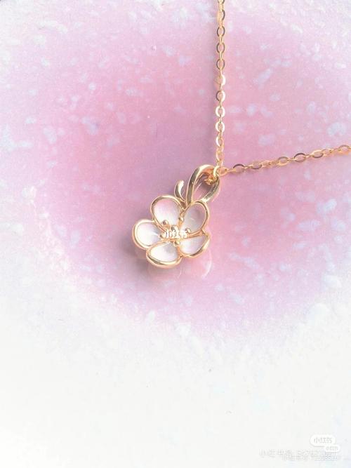 新款樱花吊坠 产品樱花_樱花_吊坠_周大福怎么样_大海_少女心_彩宝