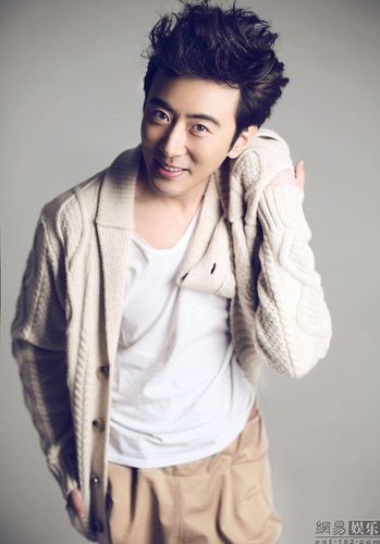 高梓淇最新写真