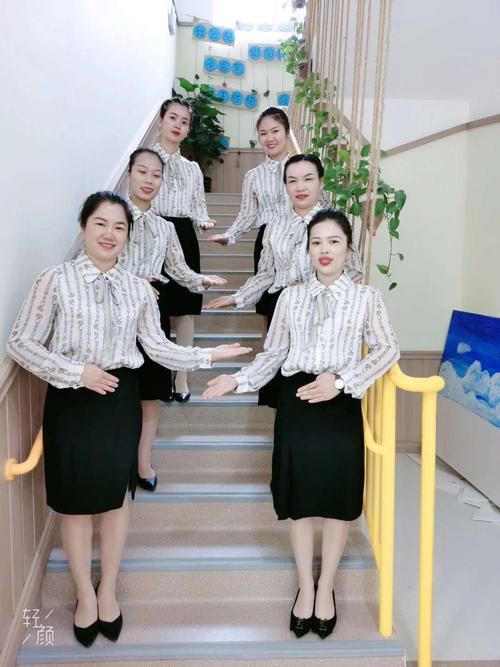 规范教师礼仪,做最美教师——西林县苗苗幼儿园教师礼仪比赛