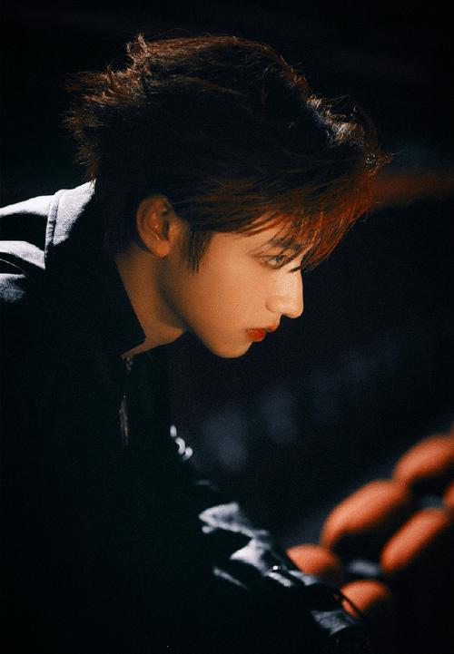 置顶#朱志鑫[超话]#91#朱志鑫红发#    《  歌 剧 魅 影  》