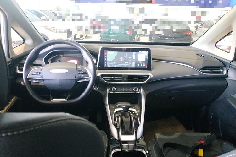 上汽大通g50 2019款 1.5t 首发款自动豪华版 6座