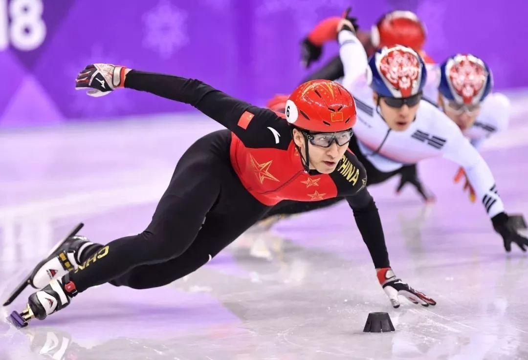 武大靖勇夺平昌冬奥会中国首金!短道速滑男子5000米接力,中国队摘银