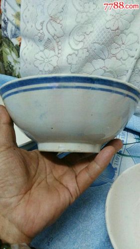 大个蓝边老土碗
