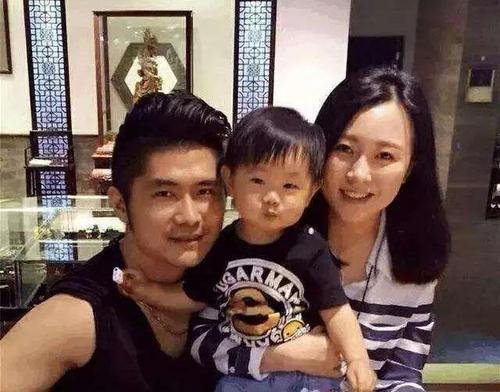 潘长江外孙越来越像姥爷,女儿不觉得怎么,女婿有点急了