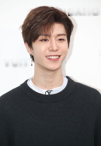 范丞丞中文名:范丞丞/别名:福西西/国籍:中国/星座:双子座身高:183cm
