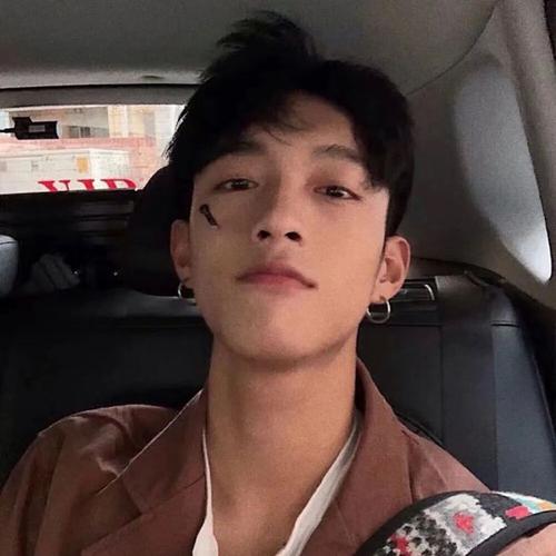 超帅男生 阳光可爱帅哥图片 微信头像无水印大图