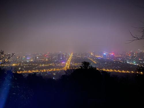 大蜀山上1940年日军修建的纪念塔