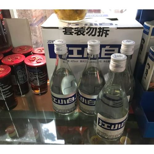 江小白(jiangxiaobai)40度清香型小酒 国产酒 150ml*30瓶箱装白酒不错