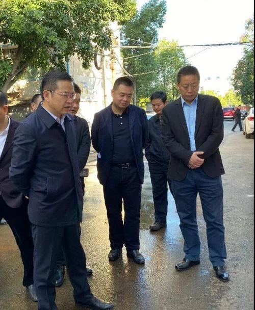 陈爱民组织召开2021年老旧小区改造工作调度会