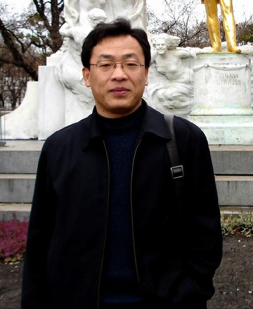 河北青年诗人学会副