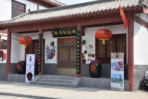 余店民俗文化村风筝文化节暨传统美食大汇活动开幕式在开封鼓楼区仙人