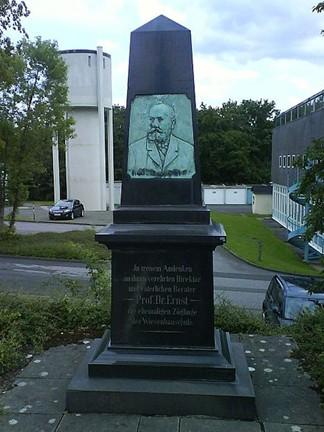 德国齐根大学(现名:锡根大学)