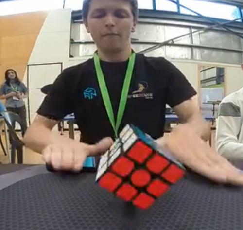 三阶魔方速拧最新世界纪录是多少几秒多快?菲利克斯比赛视频