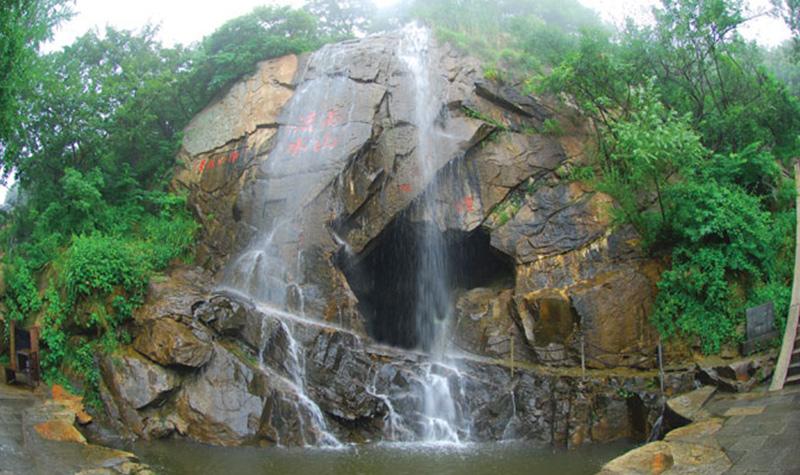 花果山  水帘洞