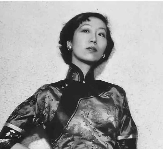 作家张爱玲
