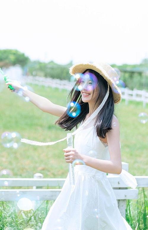 夏日森系青春少女,甜美阳光户外唯美写真