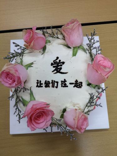 一生爱你,一生敬拜你,一生荣耀你,一生奉献,一生不回头,一生跟随你