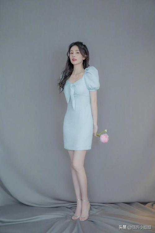 白鹿模特出道的偶像派演员颜值演技双双在线美爆啦