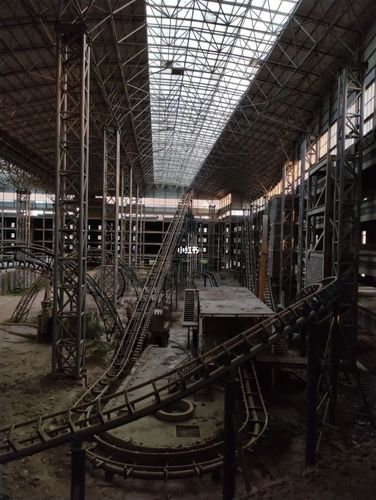 【废弃游乐园】城市探险|东北|废墟_游乐园_探险_游泳