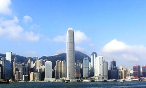 香港最高的三座建筑,第一高楼不到500米高,只排在第六