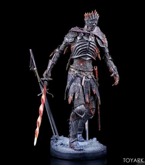 《黑魂3》薪王化身手办开箱实拍 做工精细近乎完美