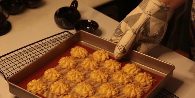 教你制作原味曲奇,别看是传统饼干,想做好你还需要注意这几点