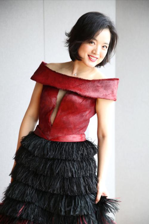  p>白雪,1975年2月28日出生于浙江省乐清市,中国内地女歌手.