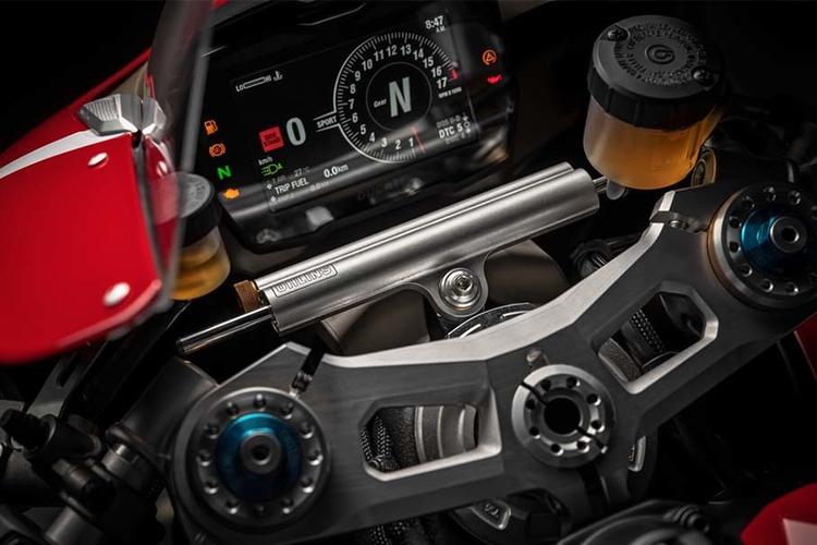 应战wsbk新款杜卡迪panigalev4r亮相